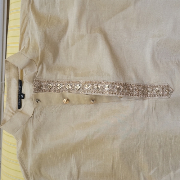 Men's Kurta - Picture 1 of 5
